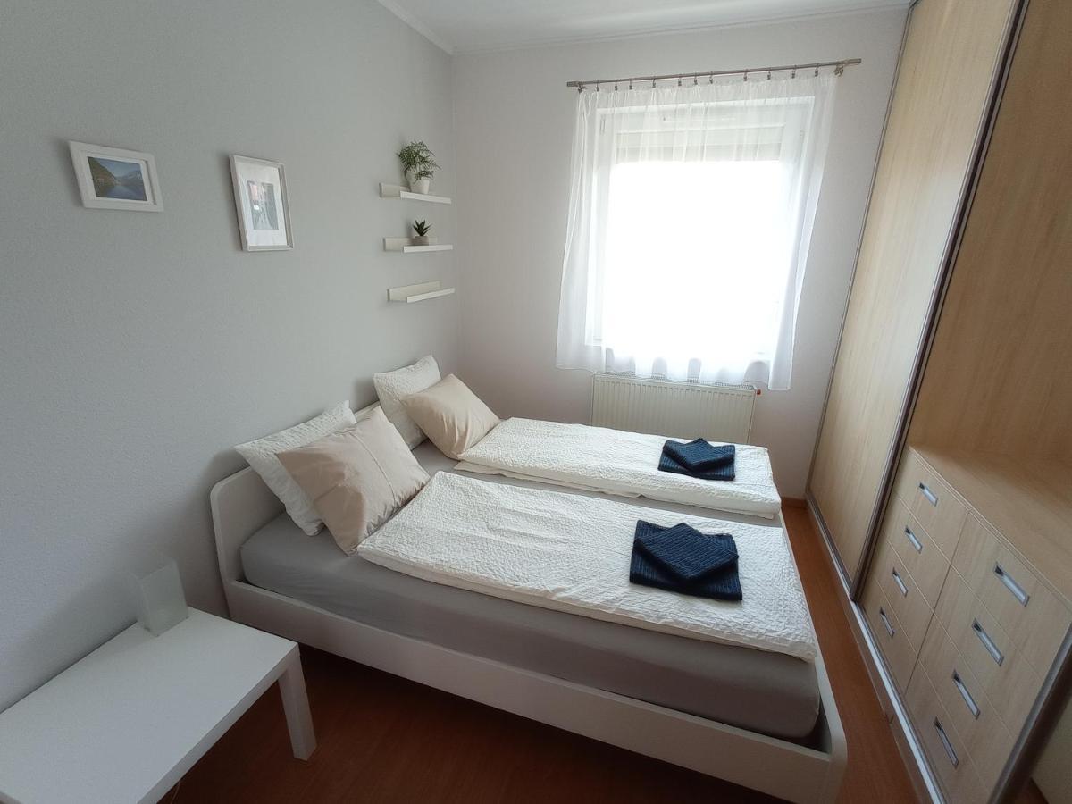 Budapest Airport Apartment Exterior photo
